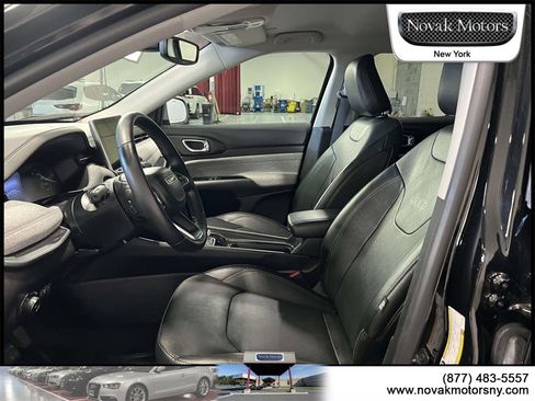 Used 2022 Jeep Compass Latitude image 12