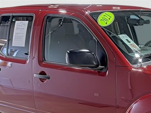 Used 2021 Nissan Frontier SV AWD/4WD image 16
