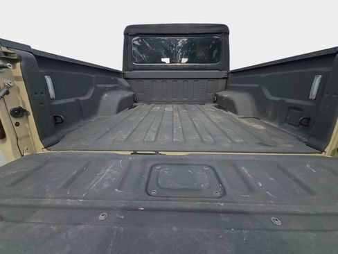 Used 2022 Jeep Gladiator Rubicon w/ Trailer Tow Package AWD/4WD image 12
