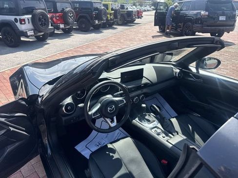 Used 2025 MAZDA MX-5 Miata RF Grand Touring RWD image 14