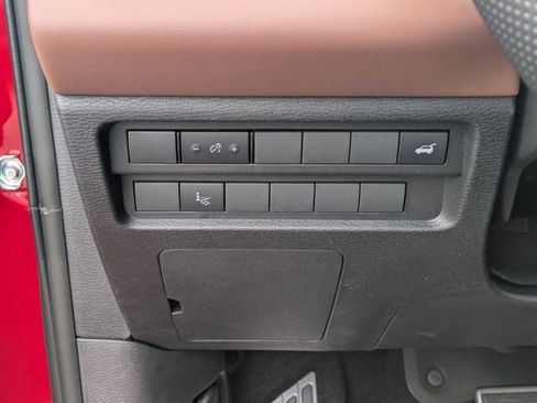 New 2025 Mitsubishi Outlander SEL image 16