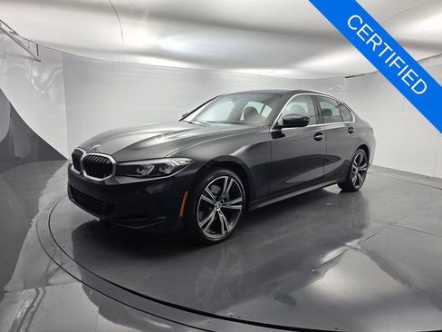 Certified 2024 BMW 330i xDrive Sedan w/ Premium Package AWD/4WD image 8