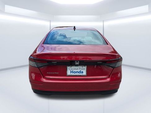 Used 2025 Honda Accord SE image 5