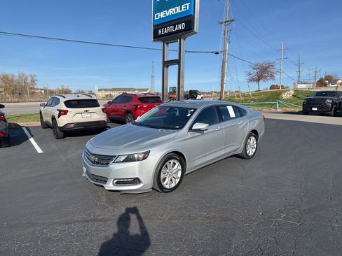 Used 2019 Chevrolet Impala LT image 2