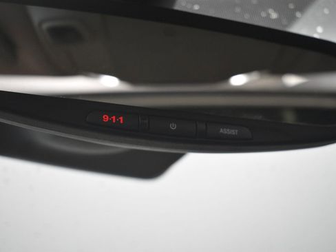 Used 2017 Chrysler Pacifica Limited image 47