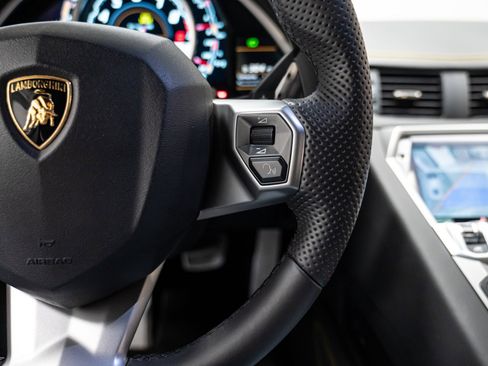 Used 2014 Lamborghini Aventador LP 700-4 image 41