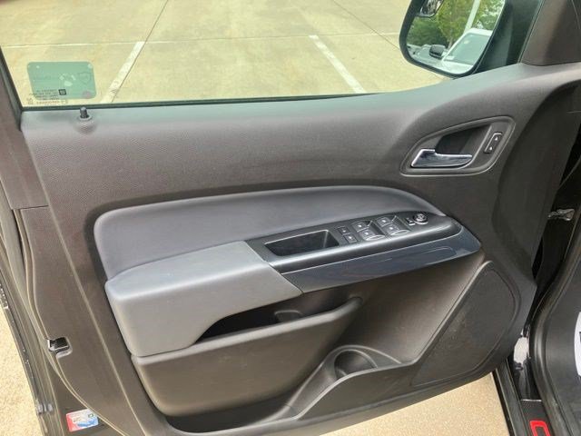 Used 2021 Chevrolet Colorado Z71 AWD/4WD image 9