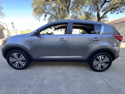Used 2016 Kia Sportage EX image 7