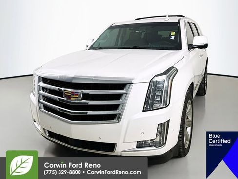 Used 2018 Cadillac Escalade Premium Luxury image 4