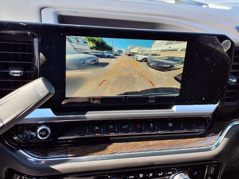 Used 2023 GMC Sierra 1500 Elevation image 21