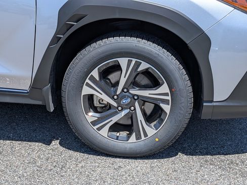 Used 2024 Subaru Crosstrek 2.0i Premium image 10