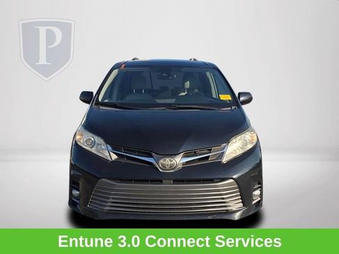 Used 2018 Toyota Sienna XLE FWD image 14
