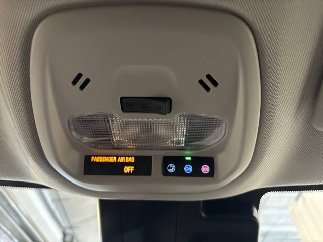 Used 2025 Chevrolet Trax LT FWD image 22