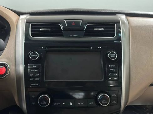 Used 2015 Nissan Altima 2.5 SL w/ Technology Package FWD image 15