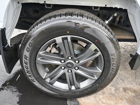 Used 2022 Ford F150 XLT w/ Equipment Group 302A High image 12