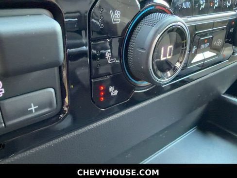 Used 2025 Chevrolet Silverado 1500 ZR2 AWD/4WD image 36