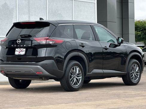 Used 2023 Nissan Rogue S FWD image 4