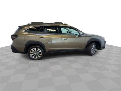 Used 2024 Subaru Outback Touring image 9