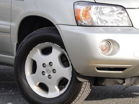 Used 2005 Toyota Highlander Limited AWD/4WD image 34