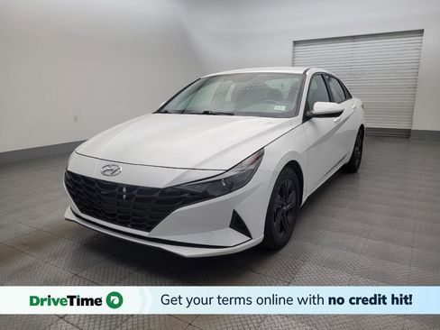 Used 2022 Hyundai Elantra SEL image 1