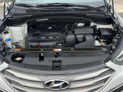 Used 2017 Hyundai Santa Fe Sport AWD/4WD image 12