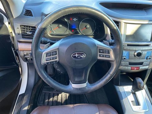 Used 2014 Subaru Outback 2.5i Limited image 8