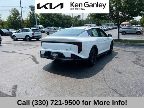 Certified 2025 Kia K4 GT-Line Turbo FWD image 9