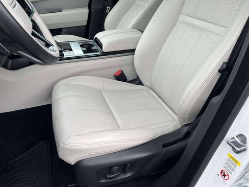 Used 2022 Land Rover Range Rover Velar R-Dynamic S AWD/4WD image 9