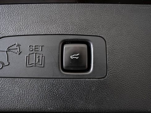 Used 2022 Lincoln Corsair Reserve w/ Equipment Group 201A AWD/4WD image 21