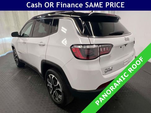 Used 2023 Jeep Compass Limited w/ Sun and Sound Group AWD/4WD image 10