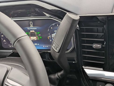 New 2026 Chevrolet Silverado 2500 High Country w/ High Country Premium Package image 33