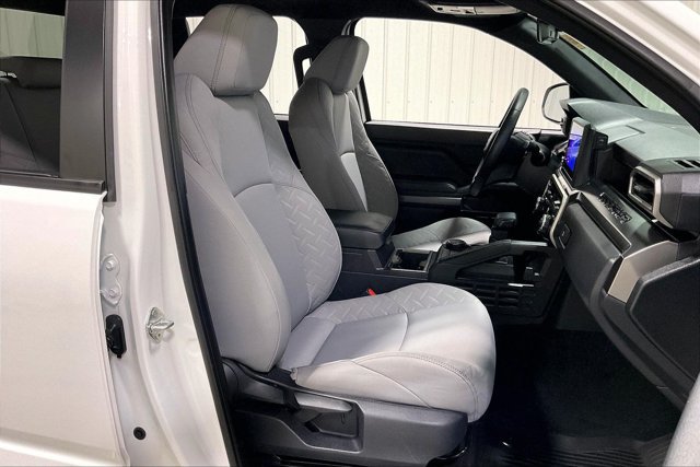 Certified 2025 Toyota Tacoma SR5 AWD/4WD image 8