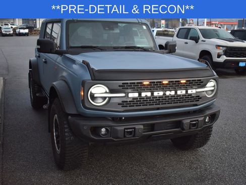 Used 2023 Ford Bronco Badlands image 6