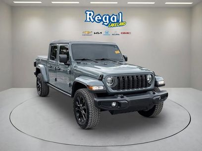 Used 2025 Jeep Gladiator Sport