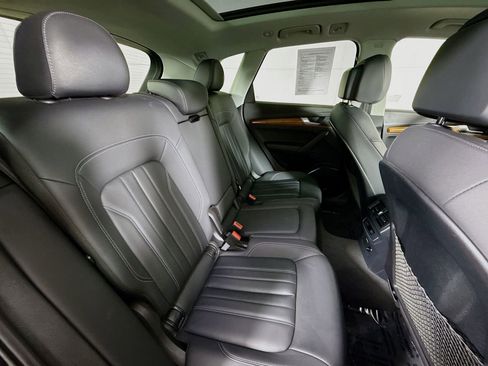 Certified 2023 Audi Q5 2.0T Premium w/ Convenience Package image 25