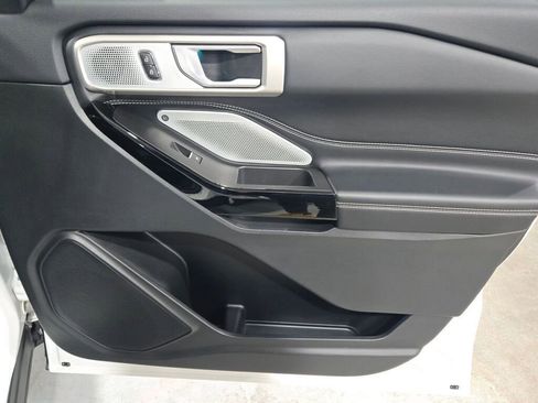 Used 2023 Ford Explorer ST w/ Equipment Group 401A image 10
