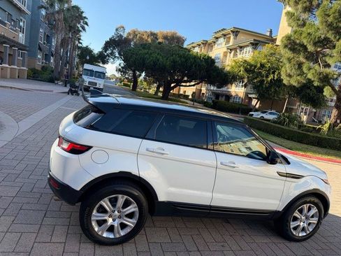 Used 2017 Land Rover Range Rover Evoque SE Premium AWD/4WD image 22