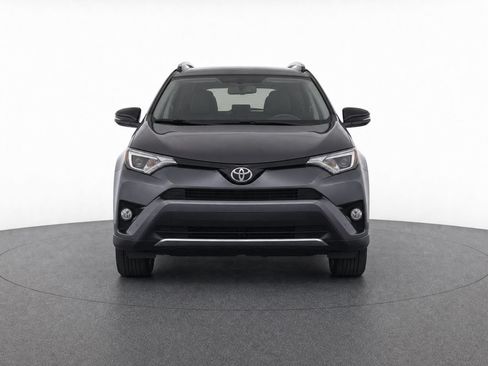 Used 2018 Toyota RAV4 Adventure AWD/4WD image 7
