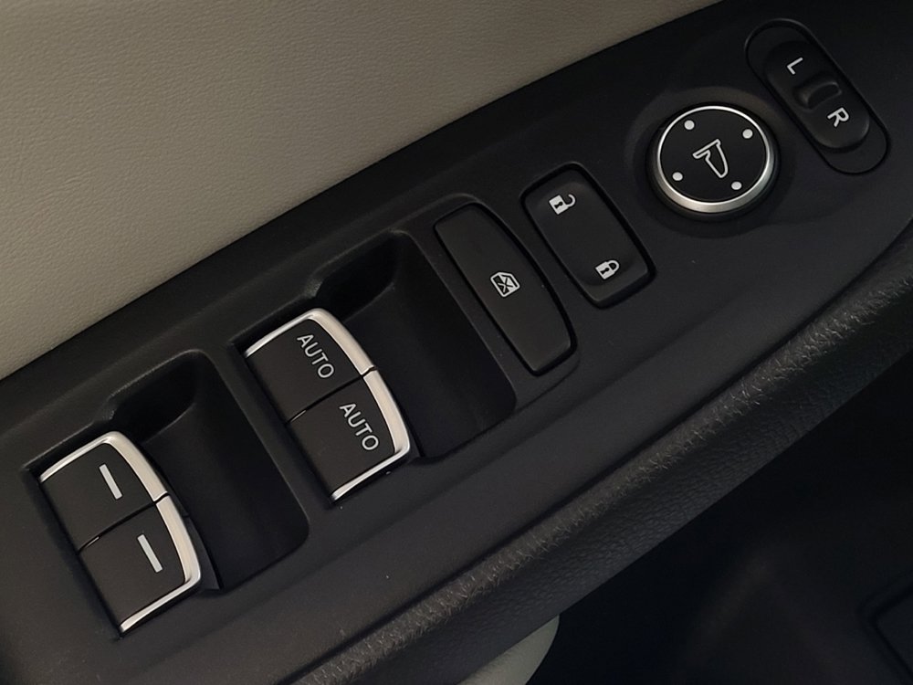 Used 2019 Honda Accord Touring image 27