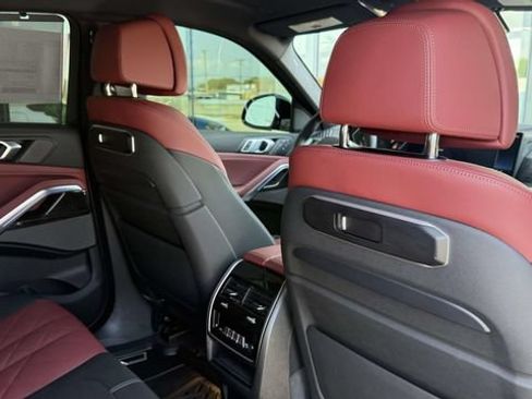 Used 2025 BMW X6 xDrive40i w/ Executive Package AWD/4WD image 23