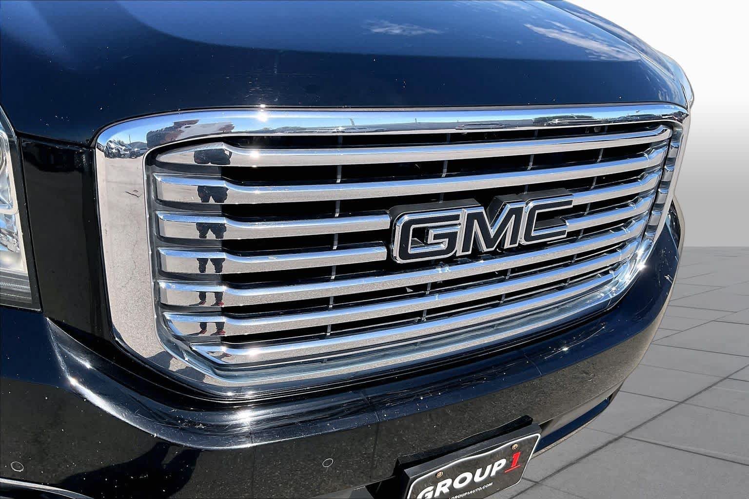 Used 2020 GMC Yukon SLT w/ Premium Edition RWD image 30