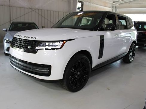 Used 2025 Land Rover Range Rover Long Wheelbase SE AWD/4WD image 39