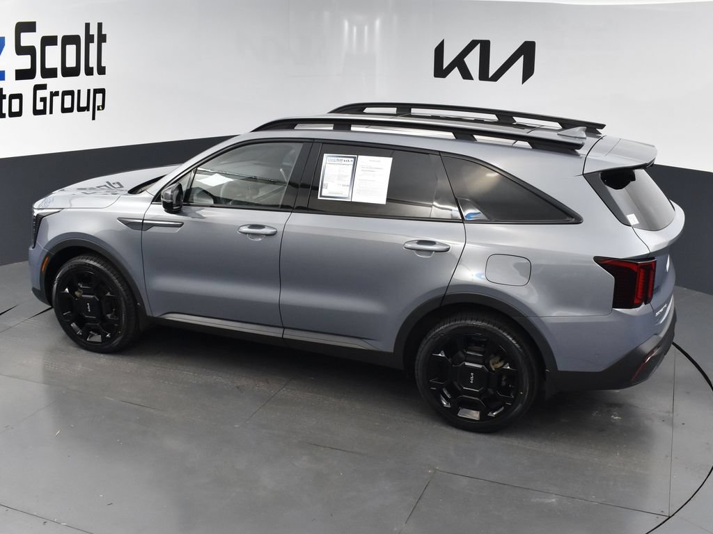 Certified 2024 Kia Sorento SX Prestige w/ Sage Leather Package AWD/4WD image 11