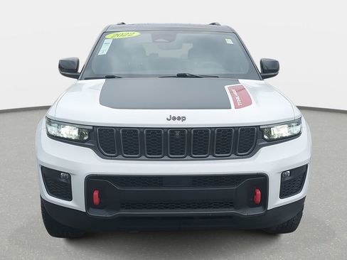 Used 2022 Jeep Grand Cherokee Trailhawk AWD/4WD image 2
