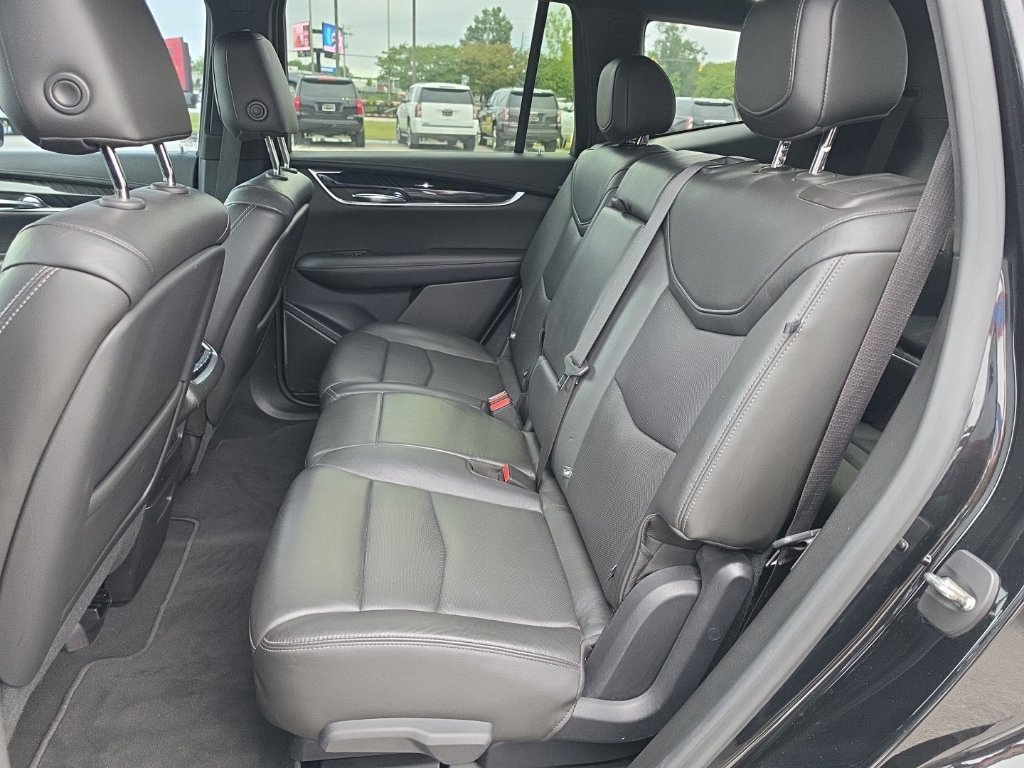 Used 2020 Cadillac XT6 Premium Luxury FWD image 5