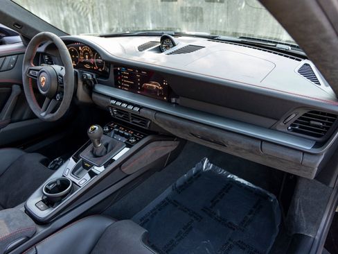 Certified 2026 Porsche 911 GT3 RWD image 52