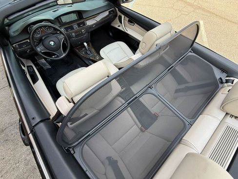 Used 2013 BMW 335i Convertible RWD image 12