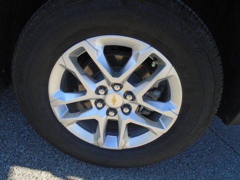 Used 2020 Chevrolet Traverse LT AWD/4WD image 28