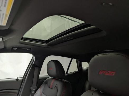 New 2026 Chevrolet Trax RS w/ Sunroof Package FWD image 13