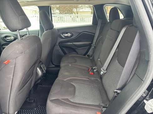 Used 2017 Jeep Cherokee 75th Anniversary image 26